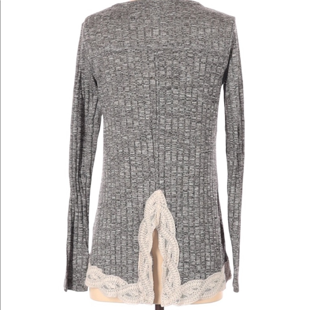 𝅺lace detailed LS - Picture 2 of 3